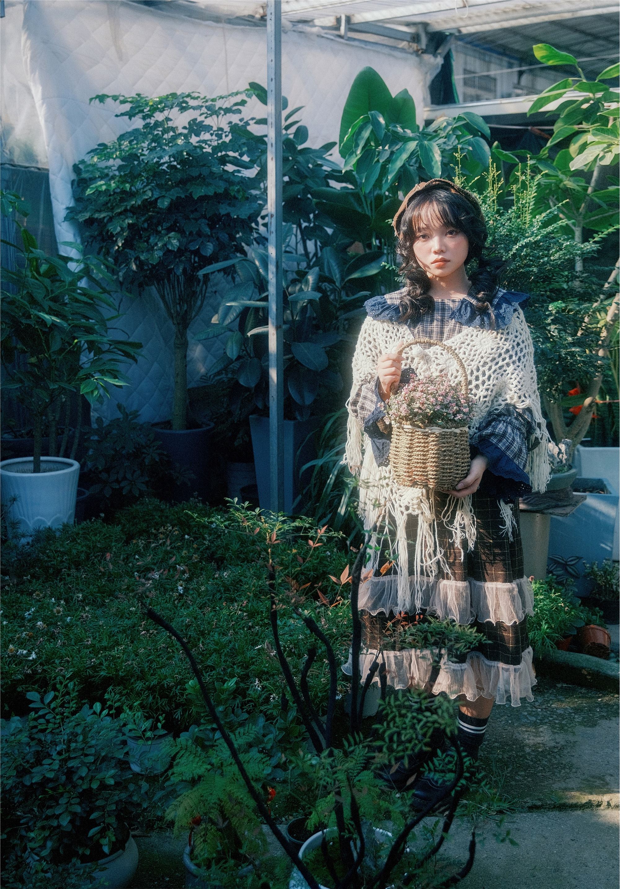 YITUYU 艺图语 2025.03.12 秋天才刚有风景 贝贝不睡觉